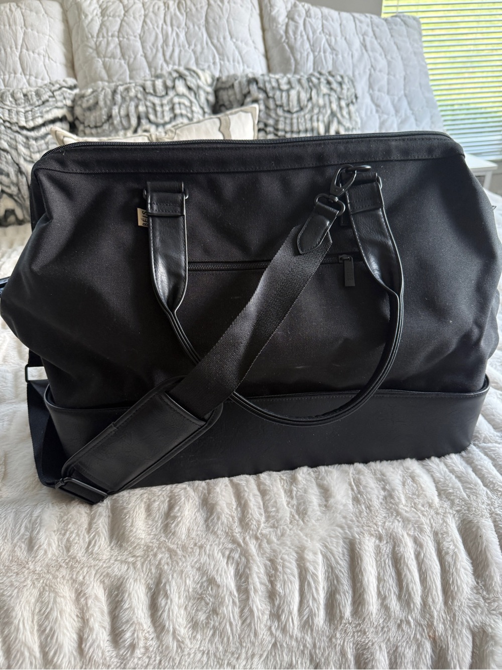 BEIS Black womens  Weekender Duffel Bag with Shoulder Strap